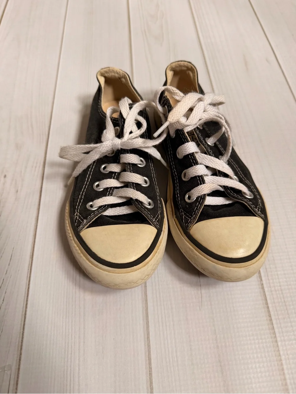 Converse durable low